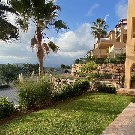 Bright 3-bedroom With Sunset Views * 埃斯特波纳